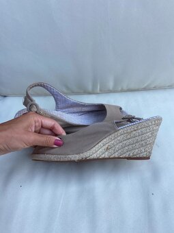 Krásné sandály Tommy Hilfiger na platformě, 39 - 3