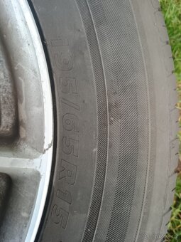 Prodám hliníkové ráfky včetně pneumatik 195/65 R15 - 3