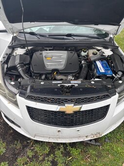 Chevrolet cruze na nahradní díly - 3