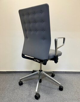 designová kancelářská židle Vitra ID Trim - top stav - 3