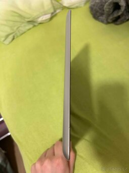 iPad 2.generace - 3