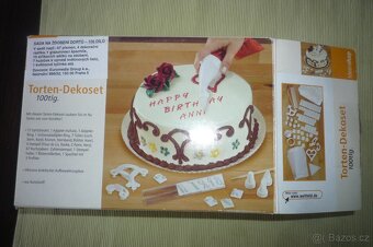 Dortové formy a sada na zdobení - 3
