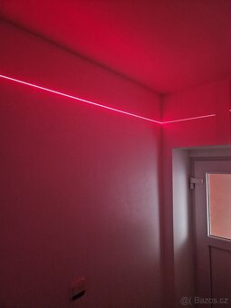 Lasr krizovy Dewalt se sponou na pripnuti - 3