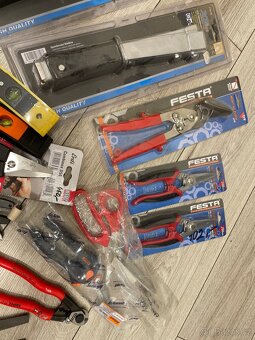 Nářadí nůžky pilníky kleště sponkovačka - 3