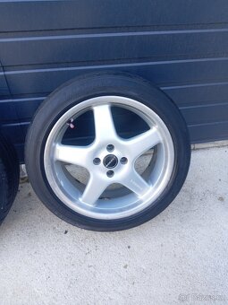 4x100 r17 - 3