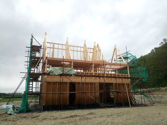 Hledáme tesaře / montéra - 3