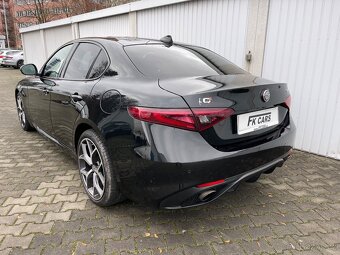 Alfa Romeo Giulia, 2,0 Q4 Veloce TOPstav, s.kniha - 3