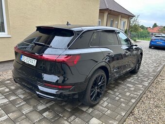 Audi e-tron 55 - 3