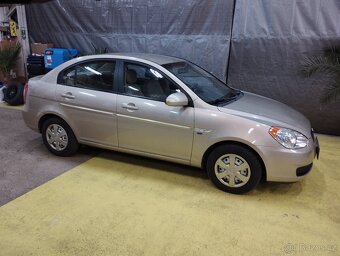 Hyundai Accent Top stav - 3