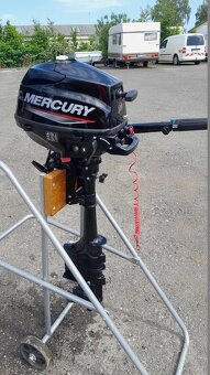 Lodní motor Mercury 3,5 HP noha L, stav nového - 3