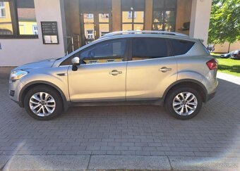 Ford Kuga 2,0 TDCI 4x4 nafta manuál 100 kw - 3