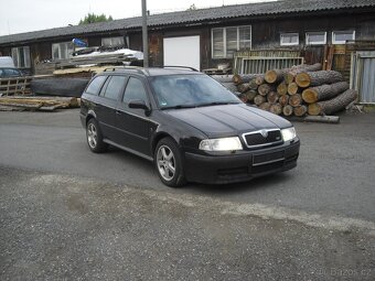 Skoda Octavia RS1 Kombi - 3