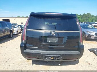 Cadillac Escalade IV 6.2 V8 - díly - 3