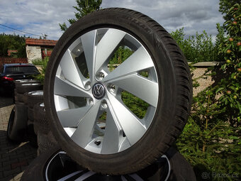 VW Golf - zánovní zimní alu kola Belmont 17" 5x112 ET46 - 3