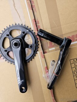 Kliky SRAM Apex a Rival 42z 175mm nové - 3