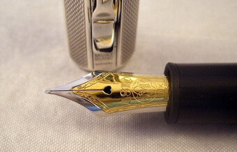 LIMITOVANÁ EDICE MONTBLANC PLNICÍ PERO LORENZO DE MEDICI - 3