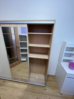 Šatní skříň - 3