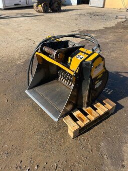 Rotorová třídička MB Crusher HDS307 frakce 0-15 - 3