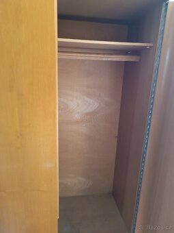 Prodám dřevěné skříně - 3