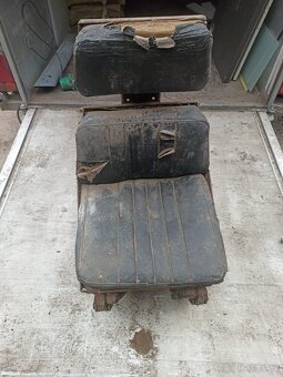 Zetor Crystal sedačka, závěs - 3