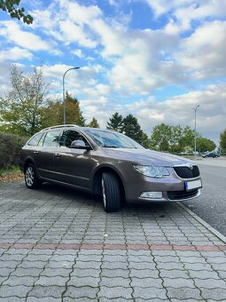 Škoda Superb II 2.0 TDI (2010) - 3