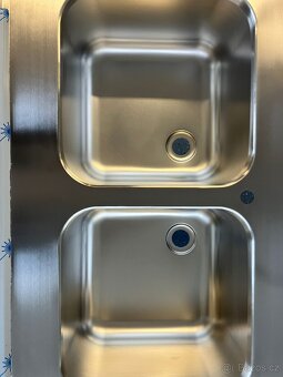 Nerezový dvoudřez samostatně stojécí - 3