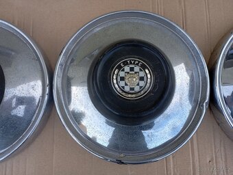 Středové ozdobné poklice,pokličky na Jaguar E type - 3