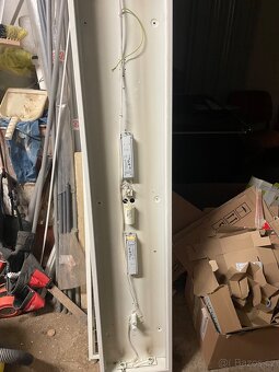 Prodám zářivky 150/120cm - 3