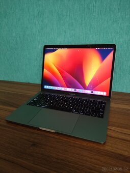 MacBook Pro 2017 | i5 • 8GB • 128GB SSD - 3