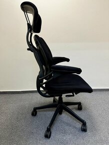kancelářská židle Humanscale Freedom s podhlavníkem - 3