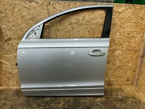 KOMPLETNÍ LEVÉ PŘEDNÍ DVEŘE AUDI Q7 4L - 3