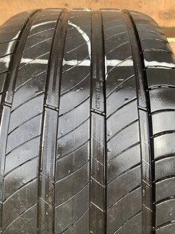 1ks 255/40/19/Michelin Primacy 4/2022/100W - 3