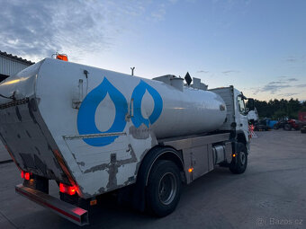 Volvo FM 7 300 4x2 r.v 2009 Kombi Fecal + čistič - 3
