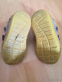 Celoroční D. D. Step vel. 23, dobrý stav - 3