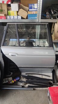 BMW e39 touring zadní pravé dveře Artic Silver - 3