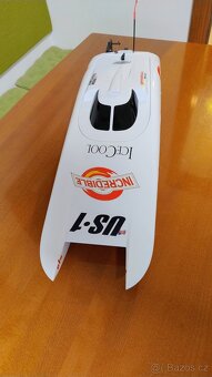 RC loď catamaran - 3