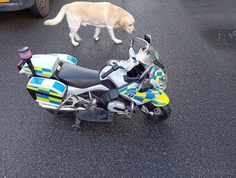 Policejní motorka BMW - 3