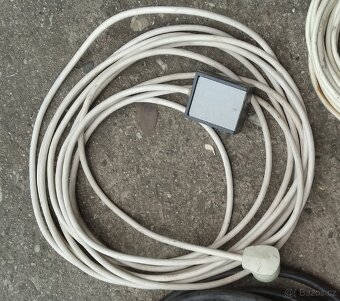 Prodám prodlužovací kabely/prodlužovací kabely 230 v - 3