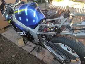 náhradní díly SUZUKI GSX-R 600 K3 - 3