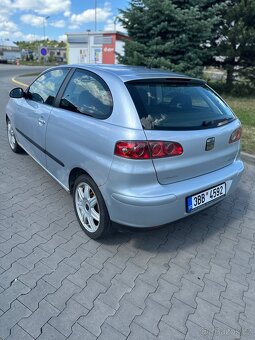Seat Ibiza 1.4 benzín 2005 - 3
