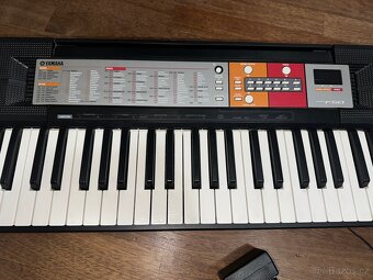 Klávesy YAMAHA PSR F50 - 3
