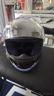 moto helma - 3