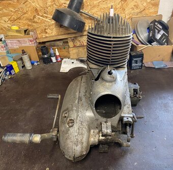 Motor Jawa 250/11 Pérák - 3
