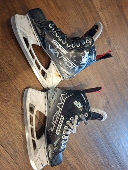 Brusle Bauer Vapor X 3.7. - 3