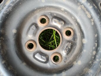 Zimní kola 195/60 R15 s pneu - 3