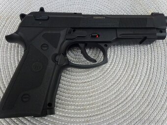 Vzduchová pistole BERETTA ELITE II - 3