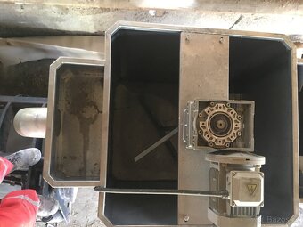 ODKALOVACÍ LIS VČETNĚ POLYMERAČNÍ JEDNOTKY - 3