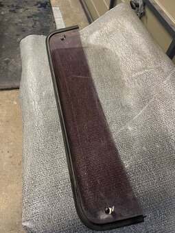 BMW e30 deflektor šibru - 3