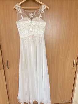 Bílé šaty - 3