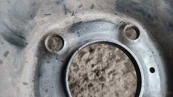 Prodám 4ks plechových disků - na Citroen Berlingo - 3